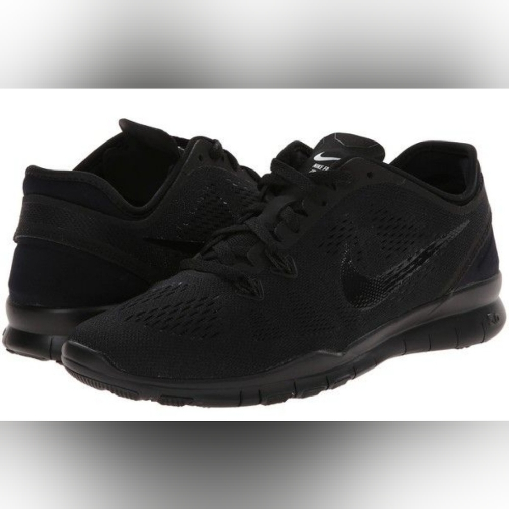 NIKE Black Trainers (Size 9)